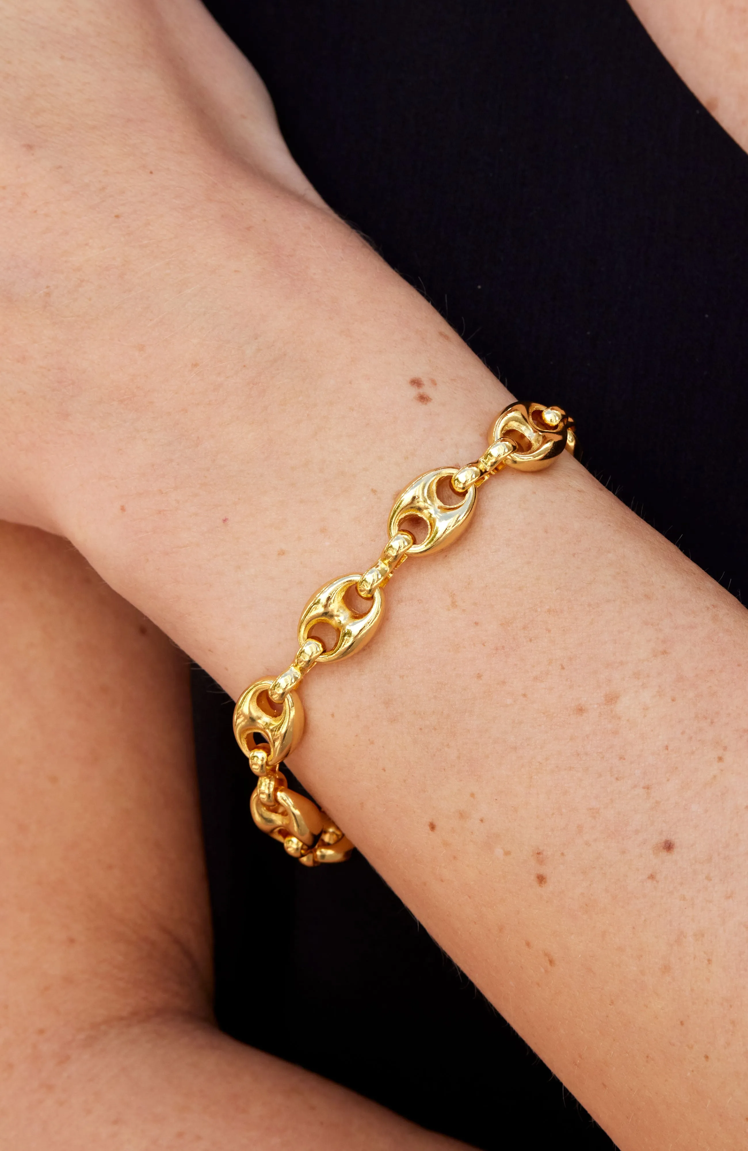 18K GOLD PLATED GUCCI LINK BRACELET