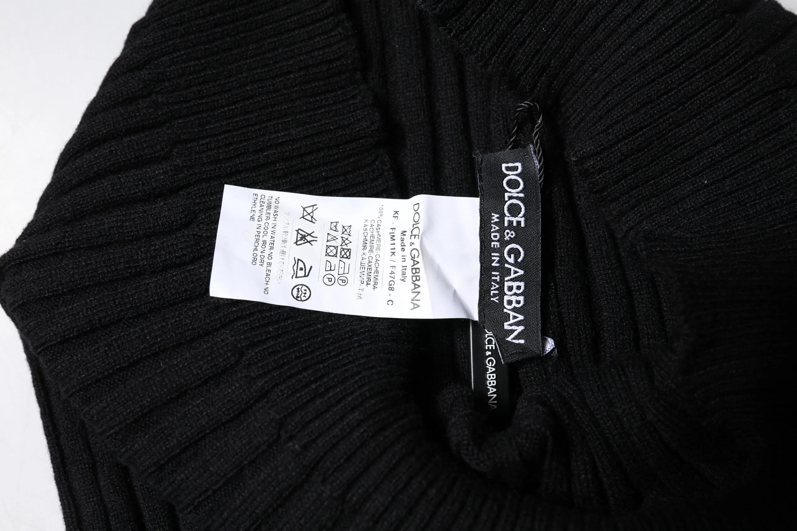 Dolce & Gabbana Cashmere Knitted Neck Warmer Foulard Men's Scarf