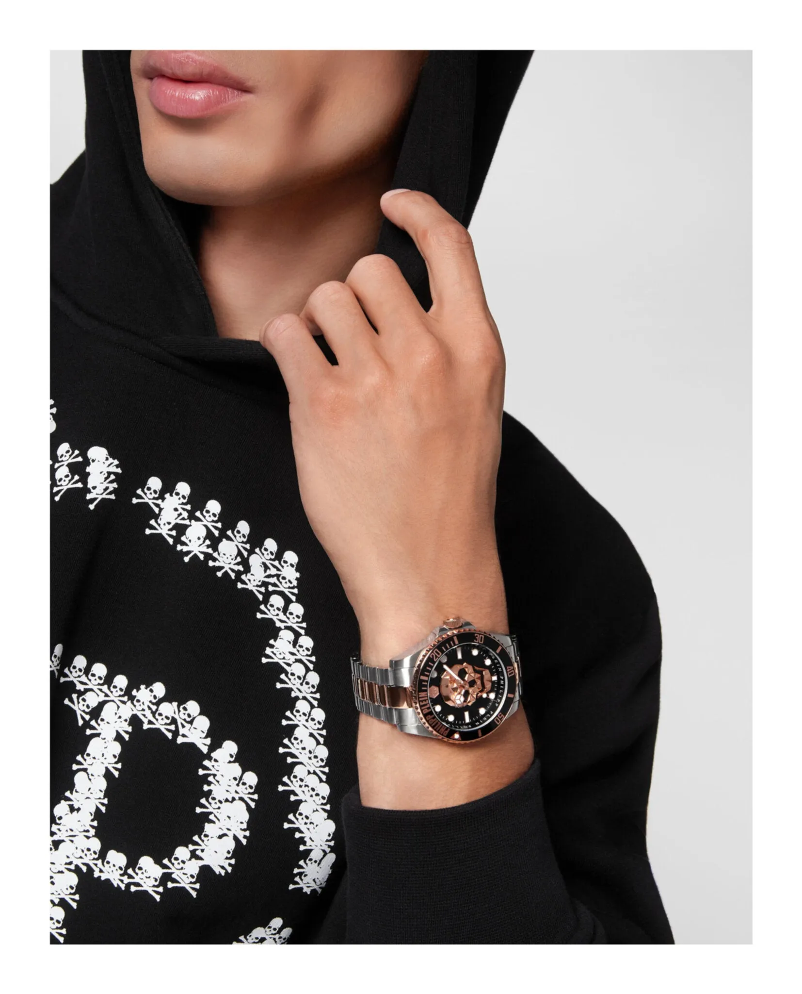 The $kull Diver Bracelet Watch
